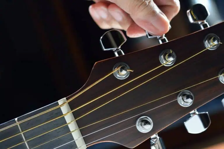 10 Common Types of Guitar Headstock Shapes & Parts 2026 3 types of guitar headstock shapes and guitar headstock parts