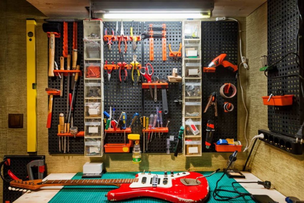 luthiers workbench