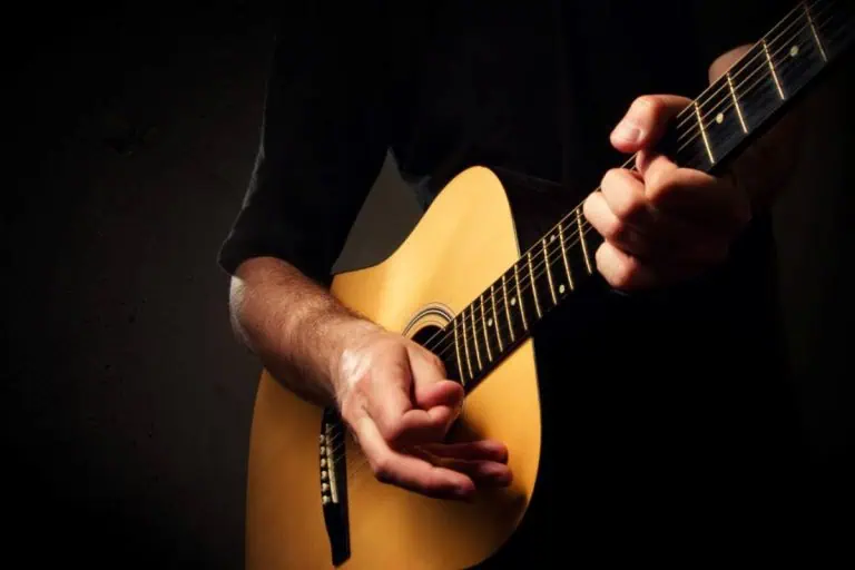 5 Ways To Know if Your Guitar Is Tuned Correctly 1 5 Ways To Know if Your Guitar Is Tuned Correctly