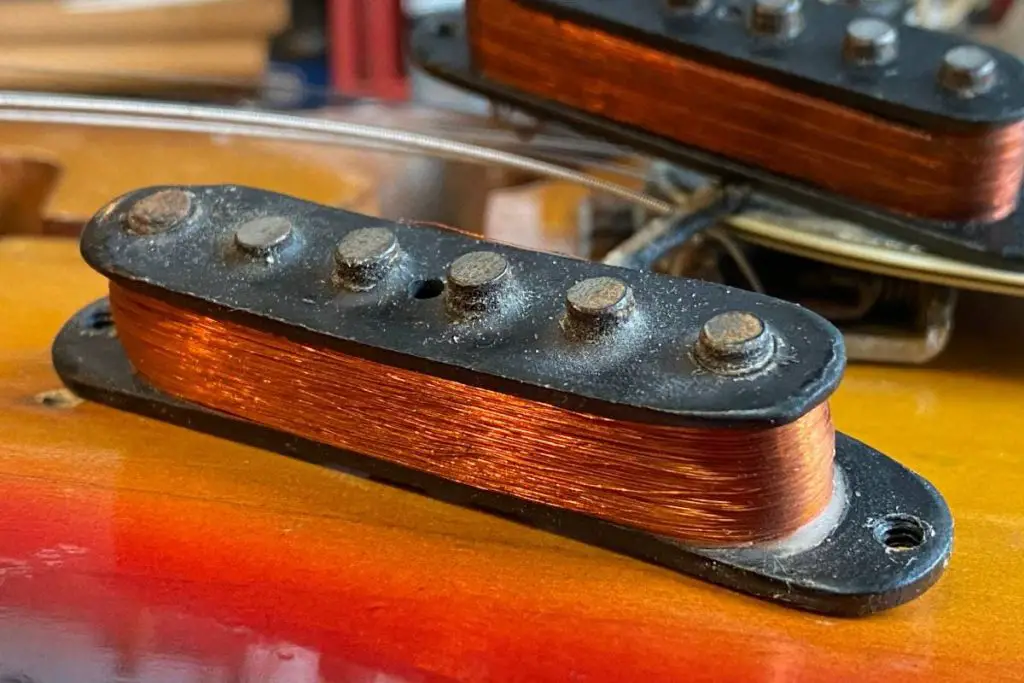 vintage single coil pick up of an electric guitar