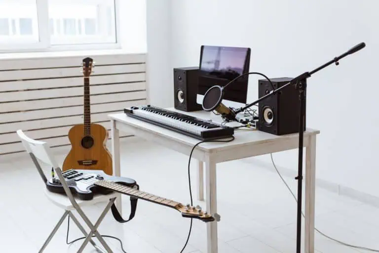 7 Ways To Record Guitar Without an Audio Interface 6 7 Ways To Record Guitar Without an Audio Interface