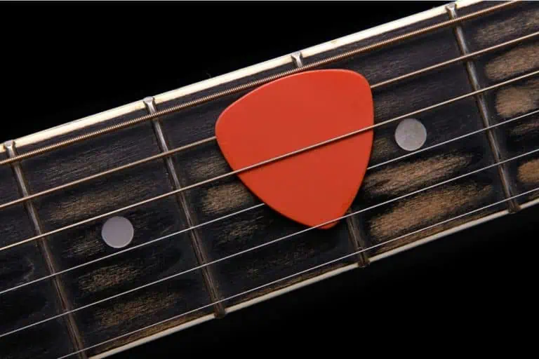 5 Reasons Why Your Guitar Pick Sounds Bad