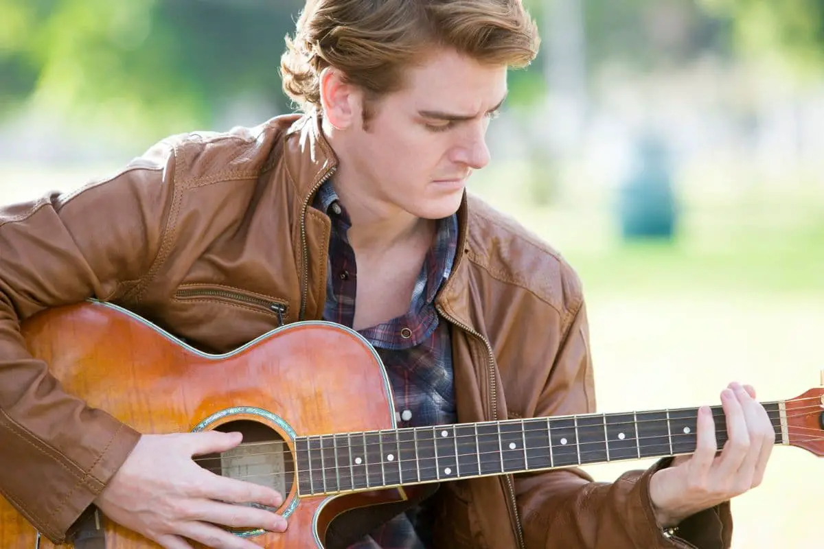 How To Play Guitar Without Looking (9 Training Methods)