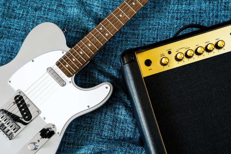 Electric Guitar vs. Acoustic Amp Differences Explained