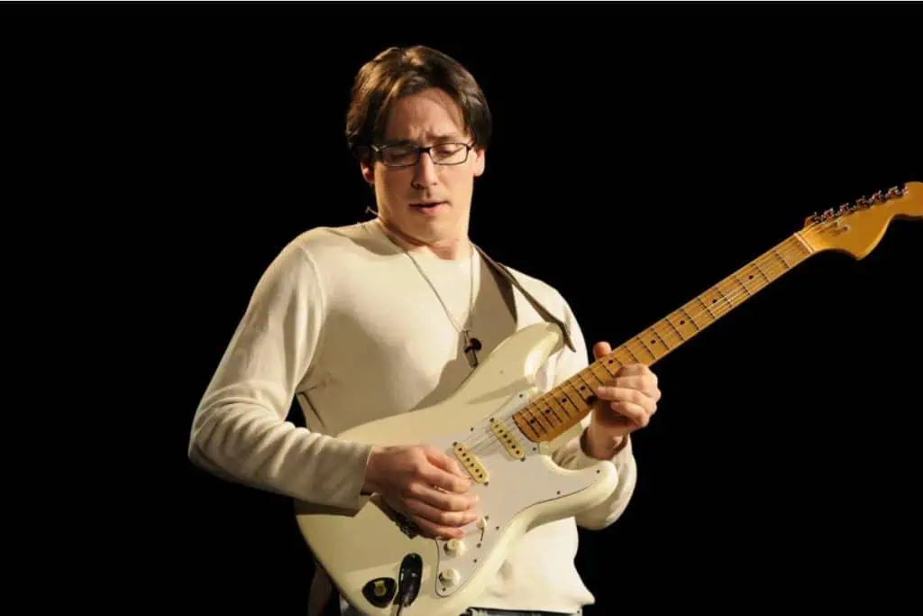 How To Get Better at Lead Guitar: The Ultimate Guide 2 lead guitarist in a band