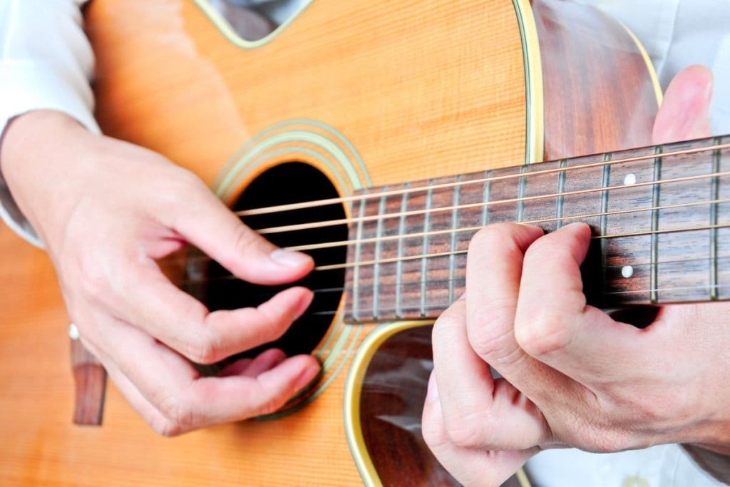 try rapid chord changes while lightly strumming