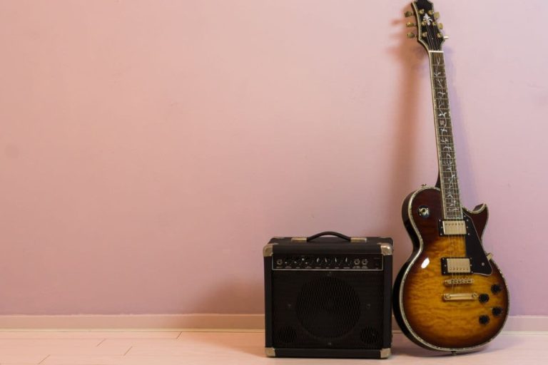 5 Reasons Why All Electric Guitars Sound Different