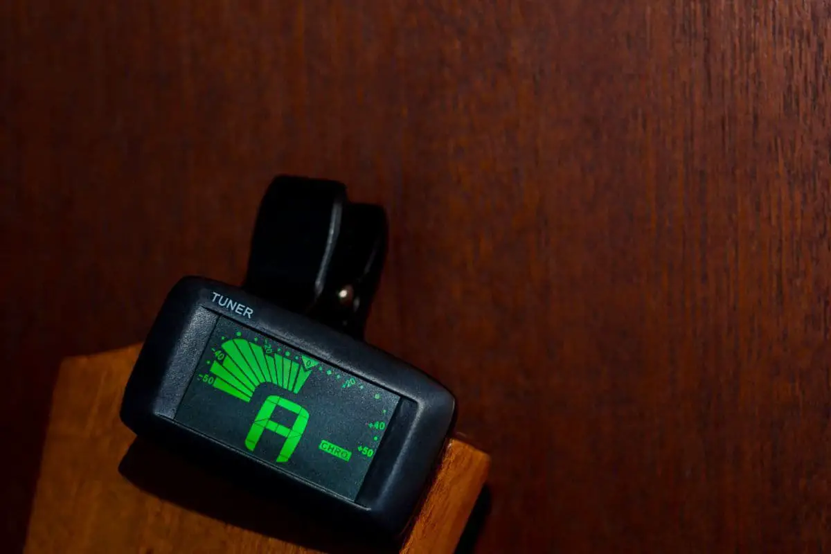 5 Reasons Why All Electric Guitars Sound Different