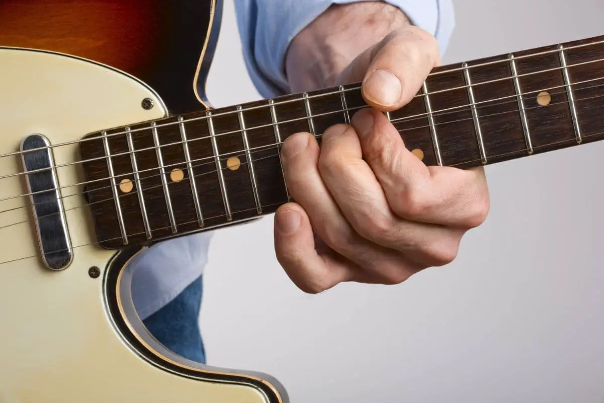 How To Bend Guitar Strings Without Hurting Your Fingers