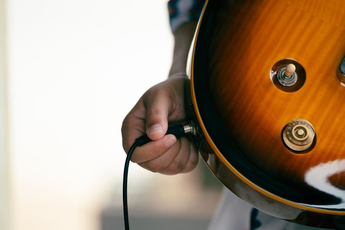 How To Tell if Your Guitar Cable Is Bad