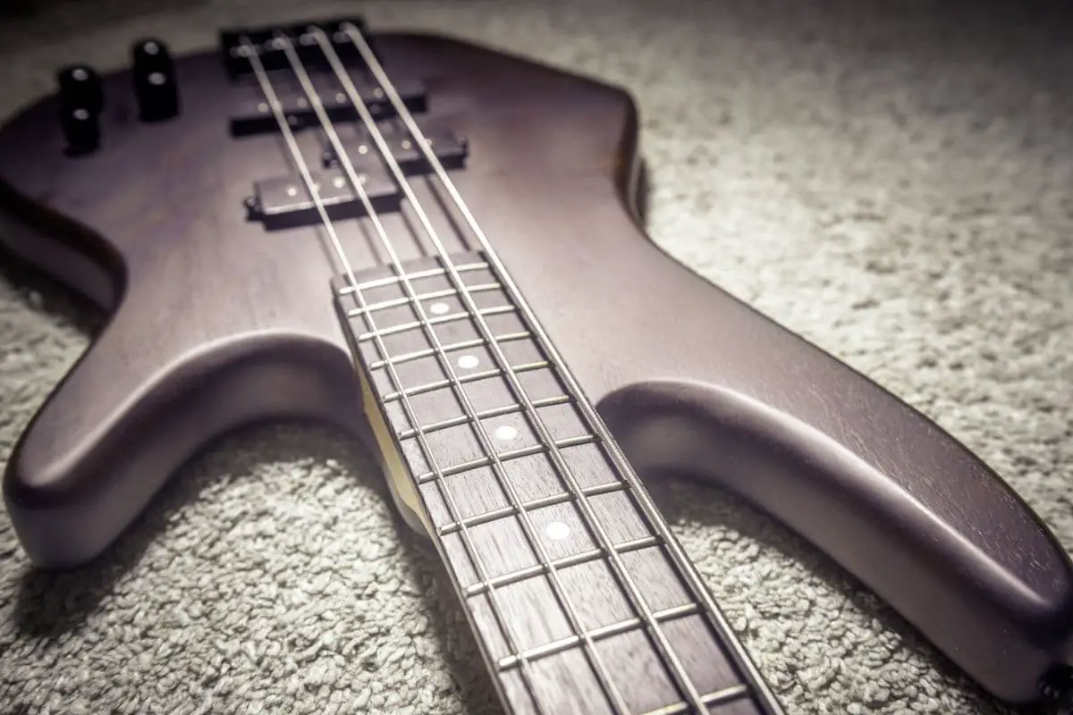 10 Ways to Make Your Electric Guitar Louder