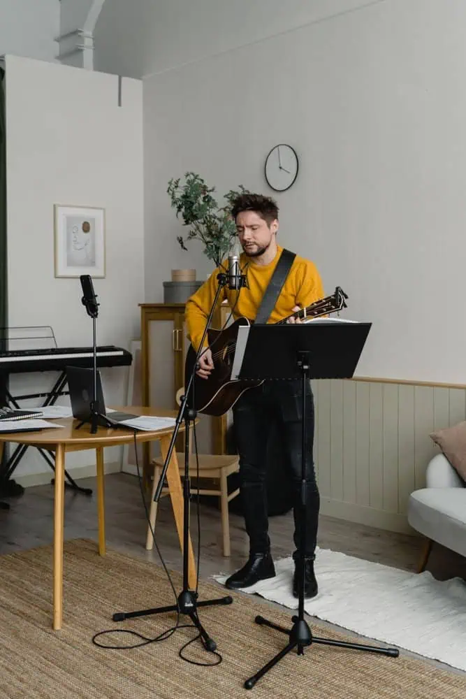 Home Recording Setup for Guitar: What Beginners Actually Need 4 Home Recording Setup for Guitar: What Beginners Actually Need